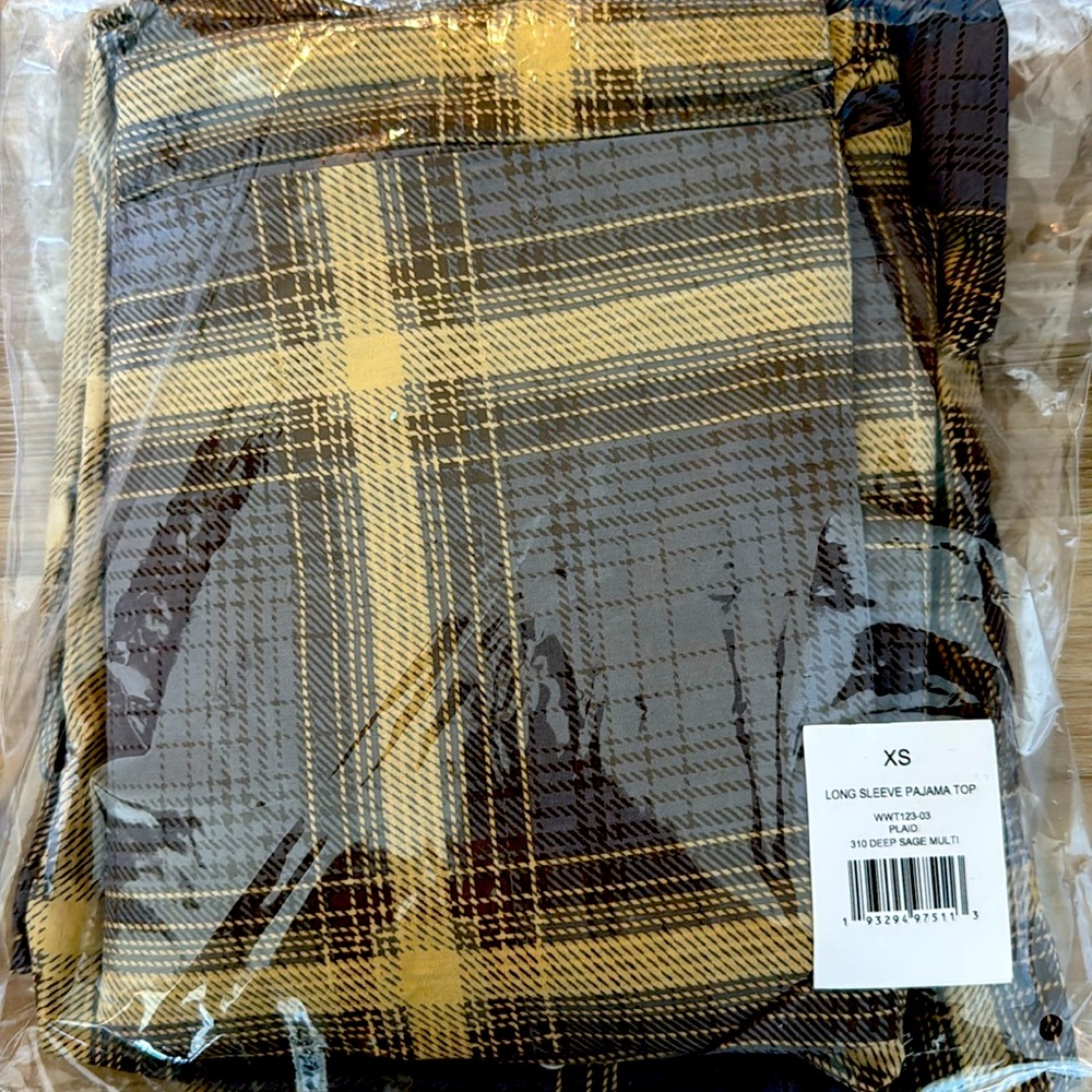 Brand new pajama top and bottom size XS